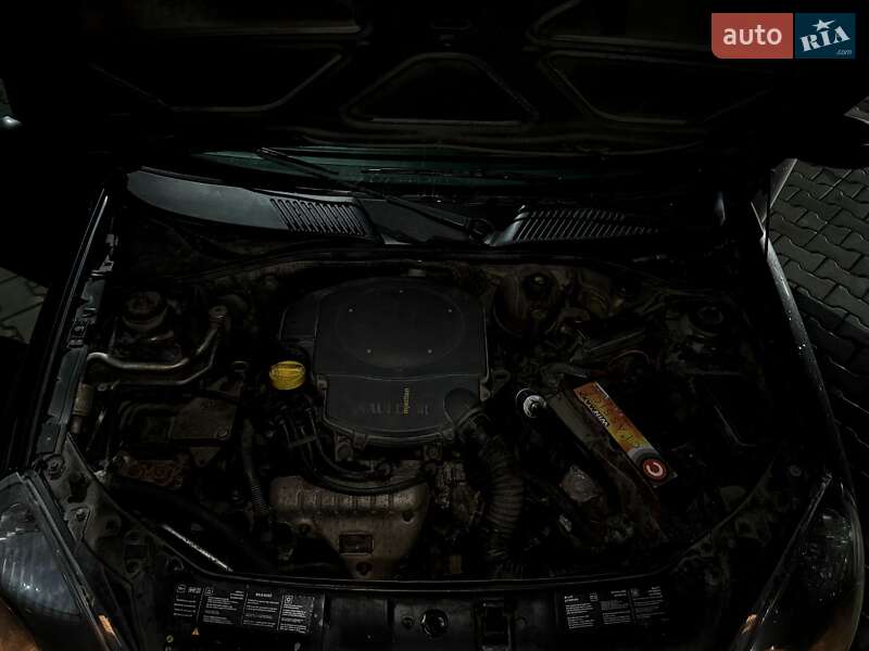 Седан Renault Clio 2008 в Горохові