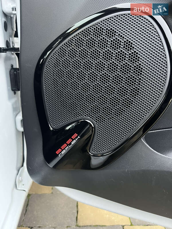 Универсал Renault Clio 2013 в Калуше фото 41 Универсал Renault Clio 2013 в Калуше