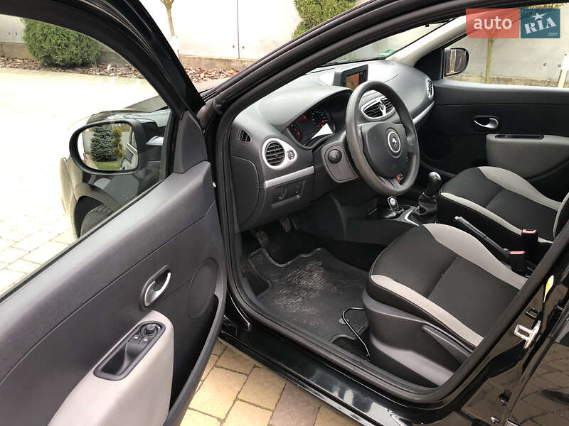 Універсал Renault Clio 2012 в Радивиліві фото 26 Універсал Renault Clio 2012 в Радивиліві