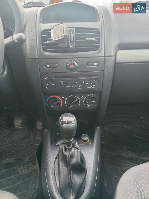 Хэтчбек Renault Clio 2008 в Хмельницком