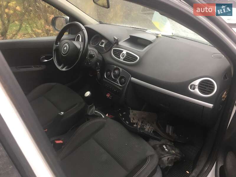 Універсал Renault Clio 2011 в Рівному фото 4 Універсал Renault Clio 2011 в Рівному