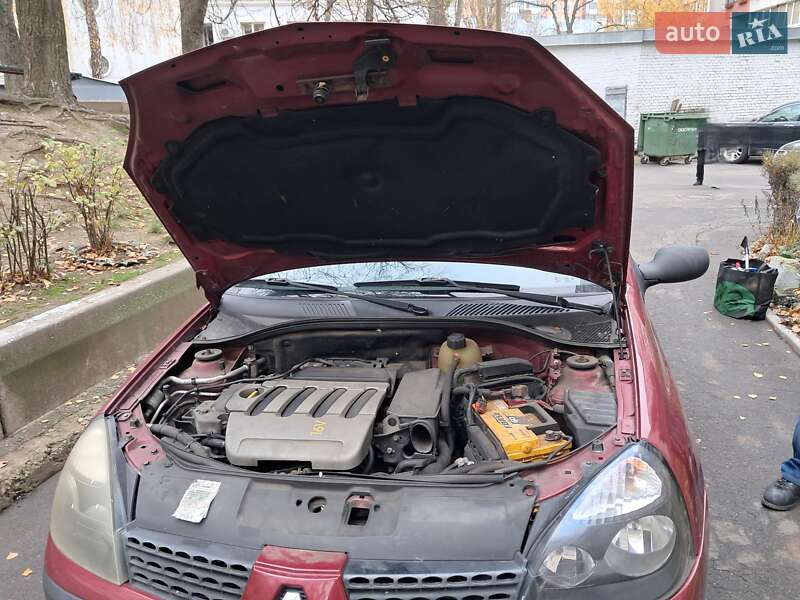 Renault Clio 2003 Renault Clio 2003