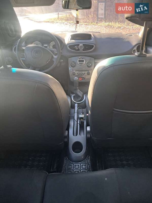 Хэтчбек Renault Clio 2007 в Богородчанах