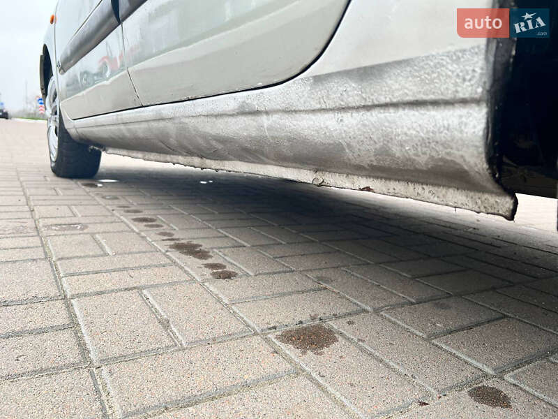 Хетчбек Renault Clio 2002 в Києві фото 18 Хетчбек Renault Clio 2002 в Києві