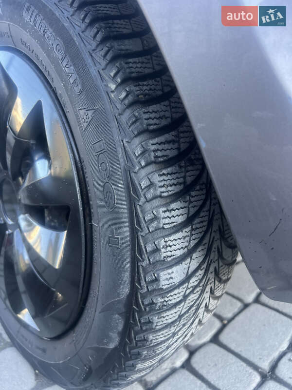 Хетчбек Renault Clio 2011 в Івано-Франківську фото 12 Хетчбек Renault Clio 2011 в Івано-Франківську