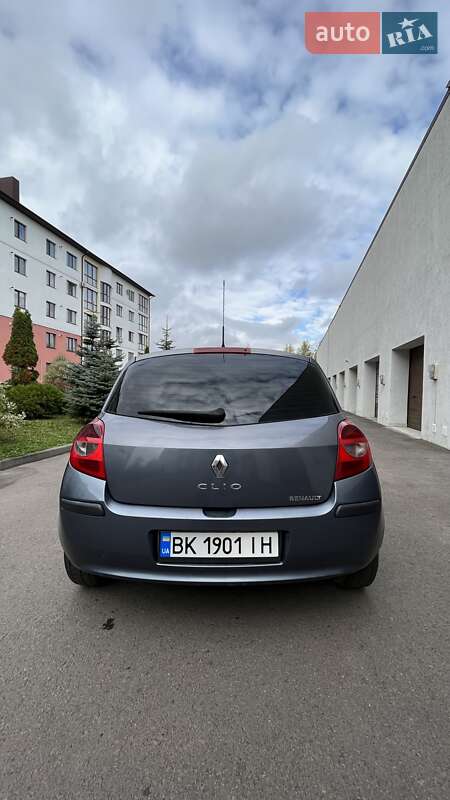 Хетчбек Renault Clio 2005 в Рівному фото 3 Хетчбек Renault Clio 2005 в Рівному