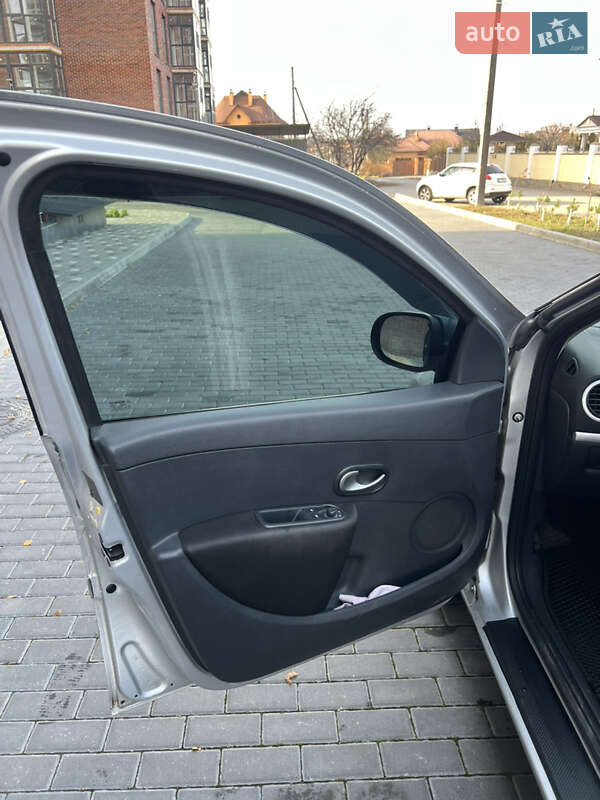 Універсал Renault Clio 2012 в Полтаві