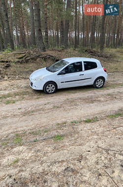 Хэтчбек Renault Clio 2011 в Изяславе