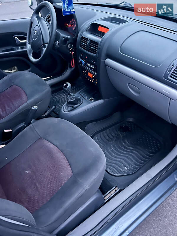 Седан Renault Clio 2006 в Кривом Роге фото 17 Седан Renault Clio 2006 в Кривом Роге