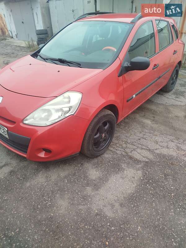 Универсал Renault Clio 2011 в Кременчуге