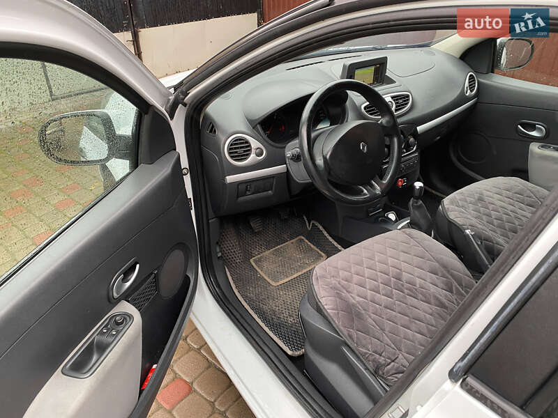 Хетчбек Renault Clio 2011 в Рівному фото 10 Хетчбек Renault Clio 2011 в Рівному