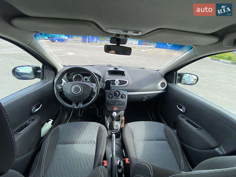 Хетчбек Renault Clio 2012 в Рівному