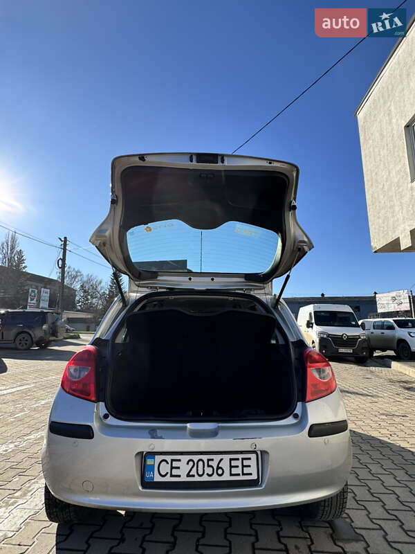 Хэтчбек Renault Clio 2005 в Черновцах фото 7 Хэтчбек Renault Clio 2005 в Черновцах