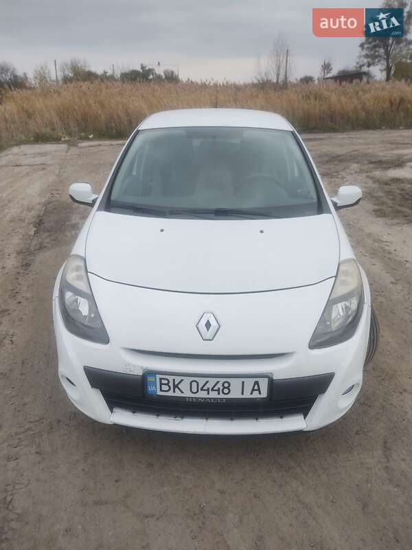 Хэтчбек Renault Clio 2012 в Дубно