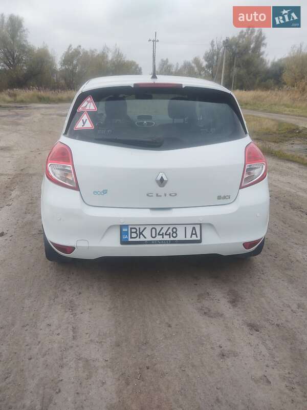 Хэтчбек Renault Clio 2012 в Дубно