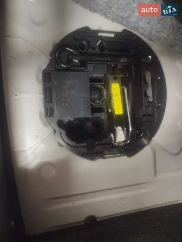 Хэтчбек Renault Clio 2012 в Дубно