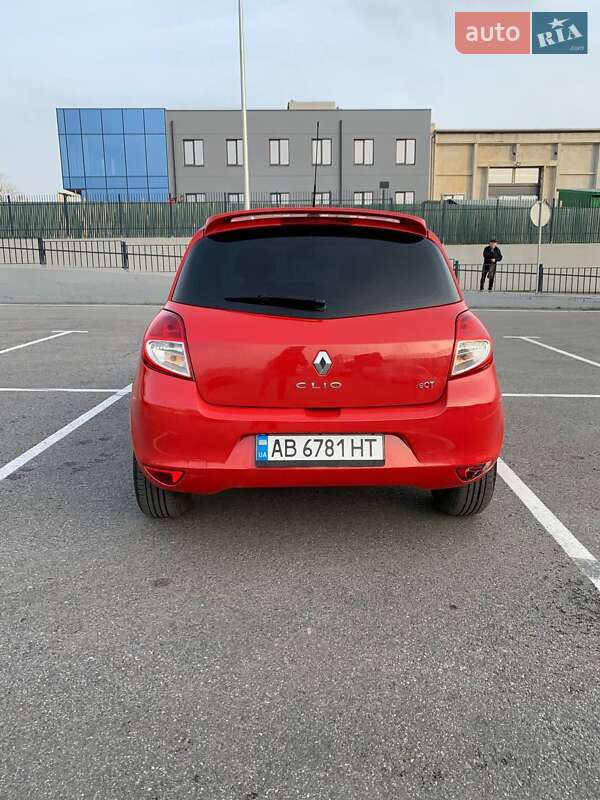 Хетчбек Renault Clio 2012 в Полтаві