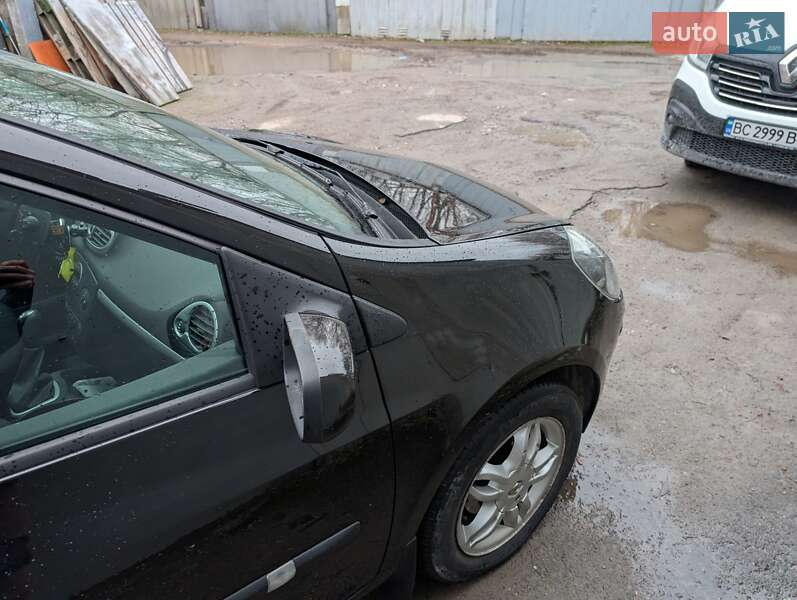 Хэтчбек Renault Clio 2008 в Львове фото 11 Хэтчбек Renault Clio 2008 в Львове