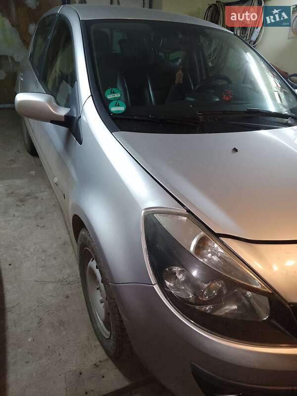 Хетчбек Renault Clio 2006 в Старокостянтинові фото 2 Хетчбек Renault Clio 2006 в Старокостянтинові