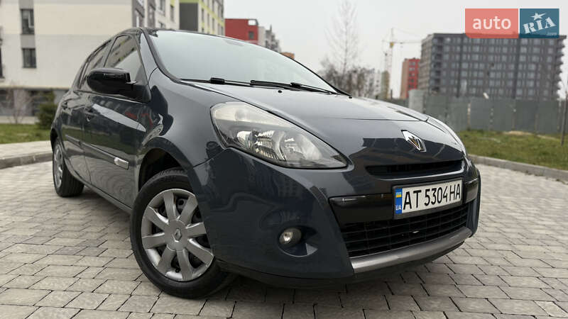 Хэтчбек Renault Clio 2012 в Ивано-Франковске