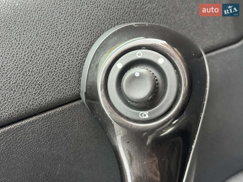 Хетчбек Renault Clio 2011 в Острозі фото 16 Хетчбек Renault Clio 2011 в Острозі