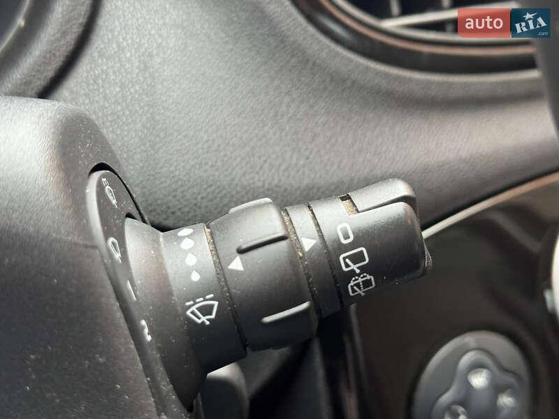 Хетчбек Renault Clio 2011 в Острозі фото 20 Хетчбек Renault Clio 2011 в Острозі