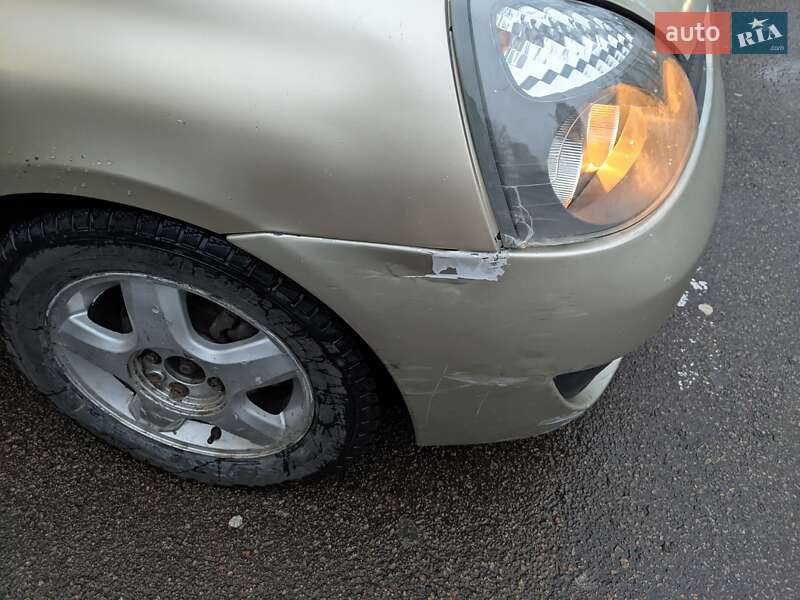 Седан Renault Clio 2007 в Киеве