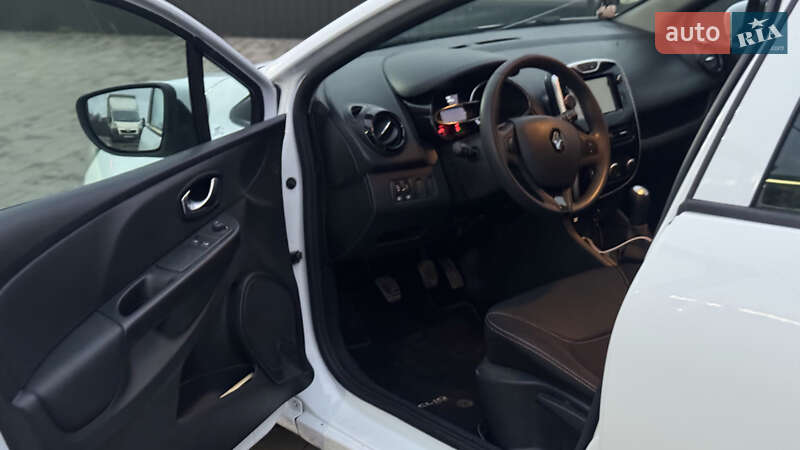 Хетчбек Renault Clio 2015 в Брошневі-Облозі фото 3 Хетчбек Renault Clio 2015 в Брошневі-Облозі