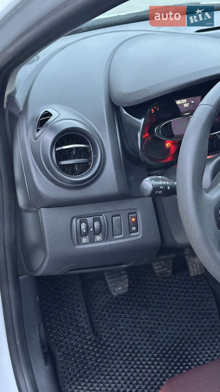 Хэтчбек Renault Clio 2016 в Черновцах фото 11 Хэтчбек Renault Clio 2016 в Черновцах