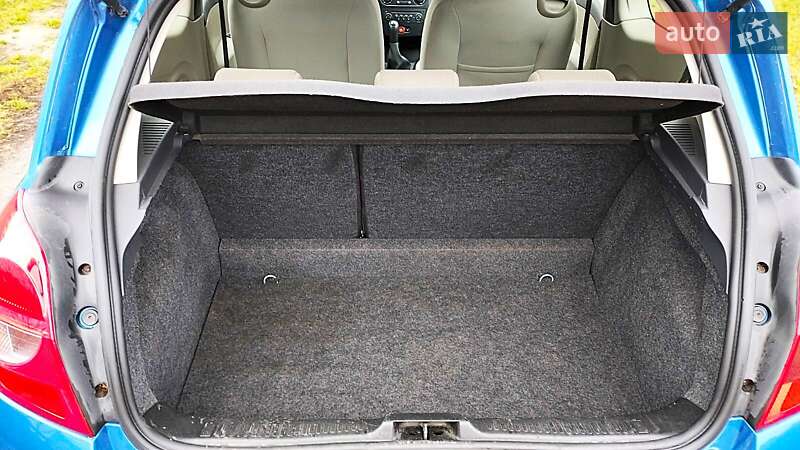 Хэтчбек Renault Clio 2005 в Сумах