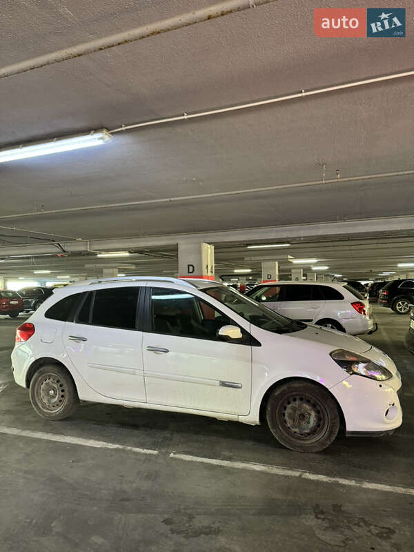 Универсал Renault Clio 2012 в Львове