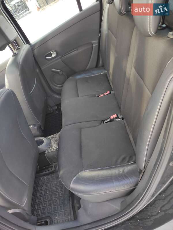 Хэтчбек Renault Clio 2007 в Коломые фото 15 Хэтчбек Renault Clio 2007 в Коломые