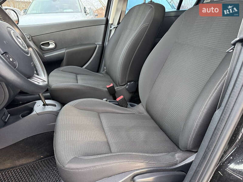 Хэтчбек Renault Clio 2011 в Коломые фото 16 Хэтчбек Renault Clio 2011 в Коломые