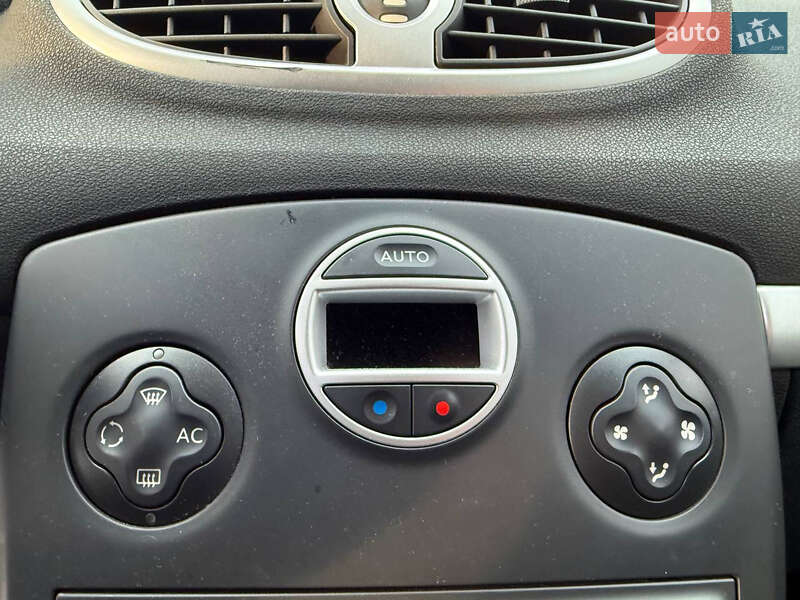 Хэтчбек Renault Clio 2011 в Коломые фото 37 Хэтчбек Renault Clio 2011 в Коломые