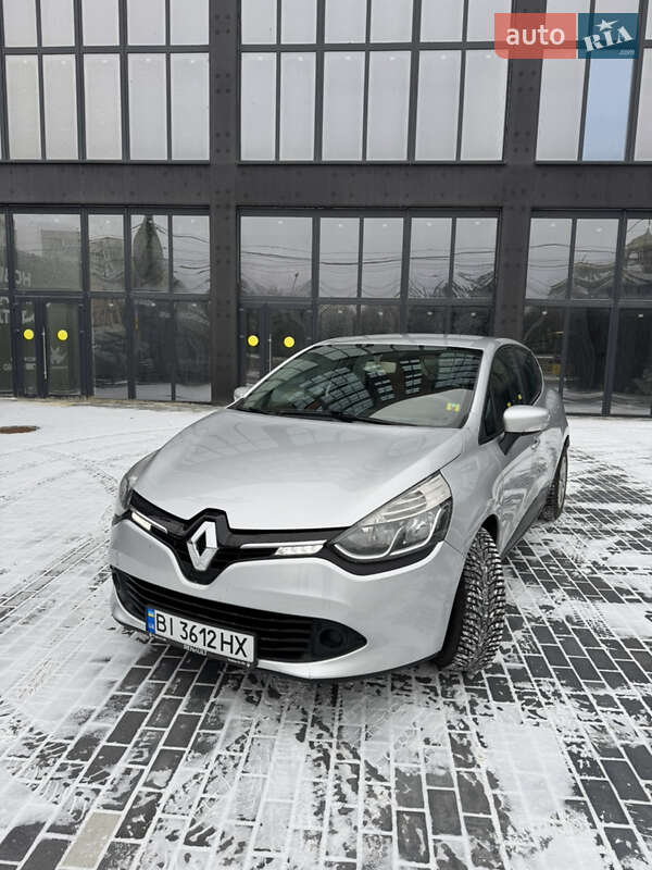Хетчбек Renault Clio 2013 в Полтаві фото 5 Хетчбек Renault Clio 2013 в Полтаві