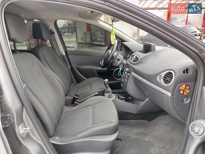 Универсал Renault Clio 2010 в Виннице фото 17 Универсал Renault Clio 2010 в Виннице