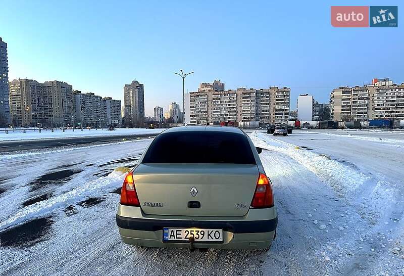 Хетчбек Renault Clio 2004 в Києві