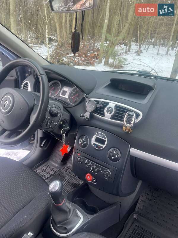 Універсал Renault Clio 2009 в Бродах