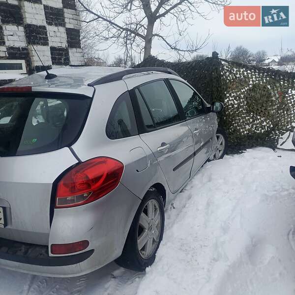 Универсал Renault Clio 2012 в Барышевке