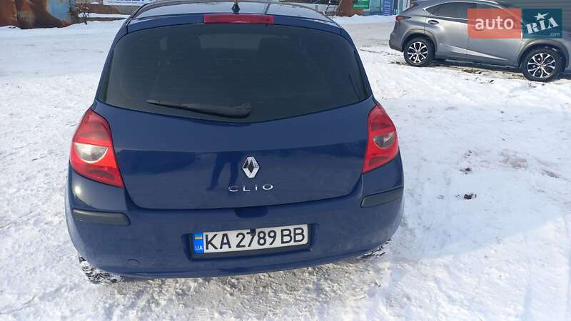 Хэтчбек Renault Clio 2007 в Чернигове