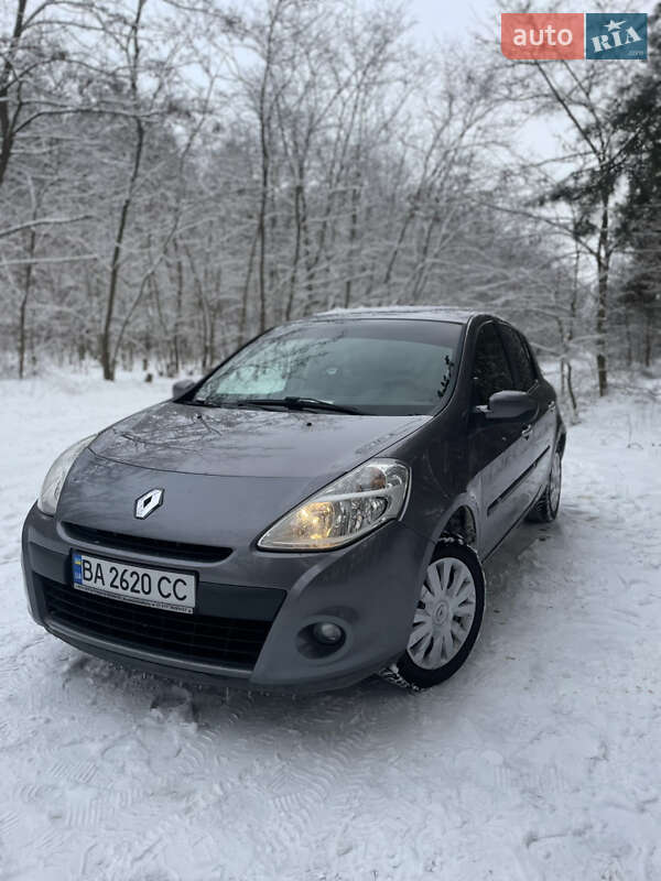 Хэтчбек Renault Clio 2009 в Александрие