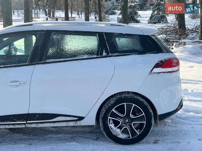 Хэтчбек Renault Clio 2016 в Киеве