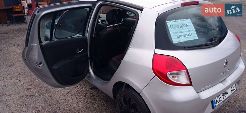 Хэтчбек Renault Clio 2010 в Павлограде