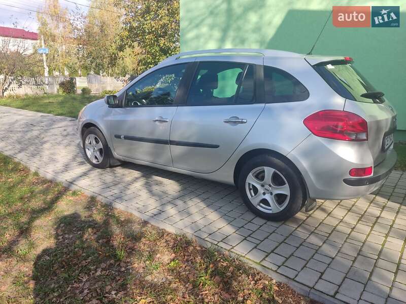 Универсал Renault Clio 2008 в Черновцах