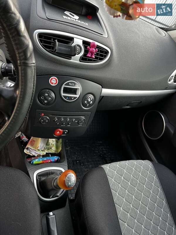 Универсал Renault Clio 2008 в Черновцах