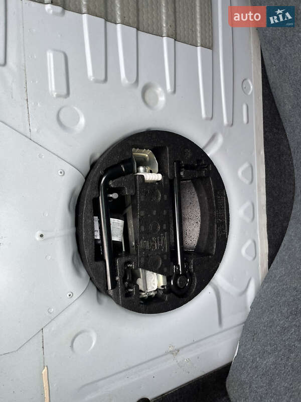 Универсал Renault Clio 2010 в Шепетовке