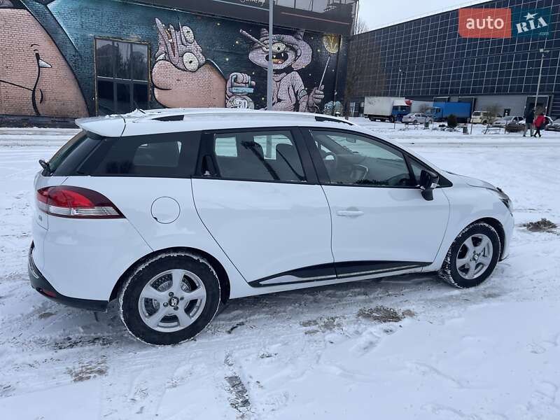 Универсал Renault Clio 2016 в Луцке