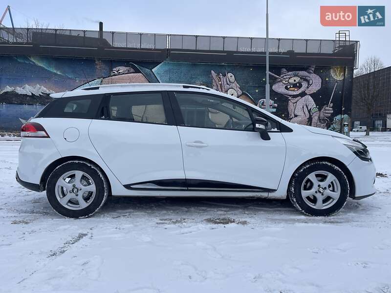 Универсал Renault Clio 2016 в Луцке