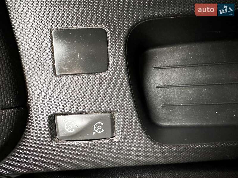 Хэтчбек Renault Clio 2013 в Запорожье