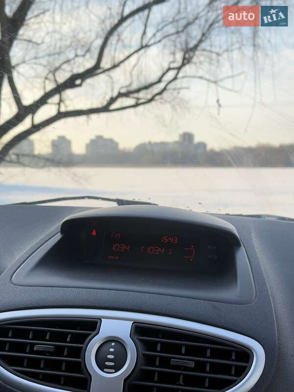 Универсал Renault Clio 2010 в Сумах фото 17 Универсал Renault Clio 2010 в Сумах